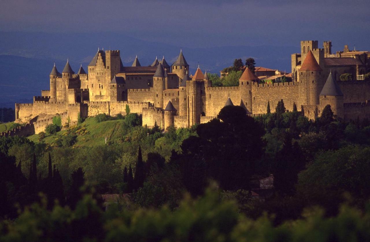 Carcassonne Centre Avec Balcon Et Parking Appartamento Esterno foto